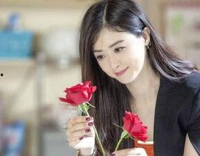 痴女在线观看,揭秘网络痴情女的情感世界  第2张